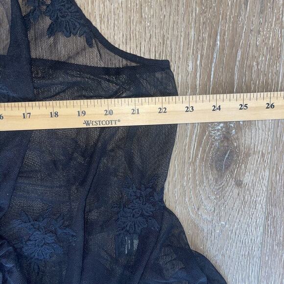 TORRID Embroidered Mesh Black Cardigan Drape Sleeveless Sheer Size 2 Goth Drama - Picture 10 of 12